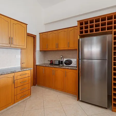 Thea, Luxury Cliff Sea View *