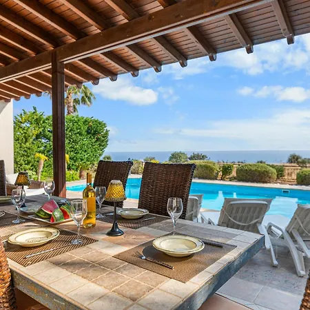 Thea, Luxury Cliff Sea View *