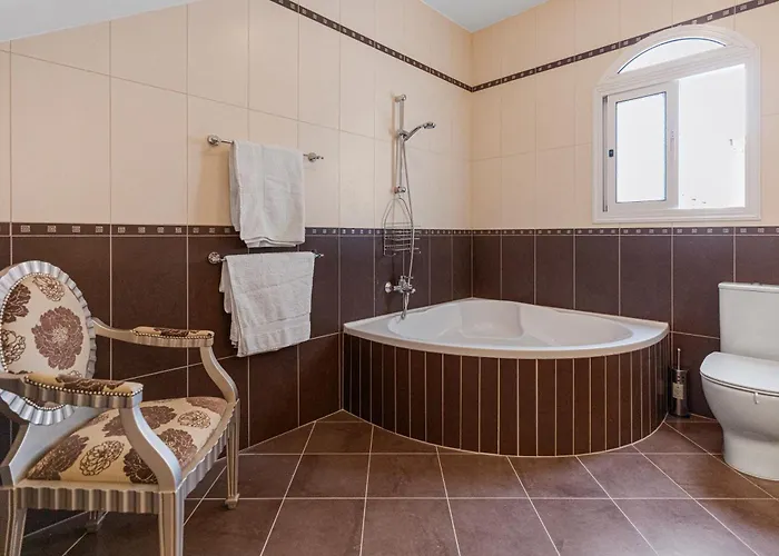 Villa Thea, Luxury Cliff Sea View