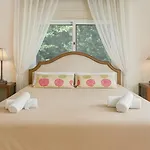 Thea, Luxury Cliff Sea View فيلة