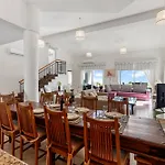 Thea, Luxury Cliff Sea View *