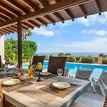 Thea, Luxury Cliff Sea View *