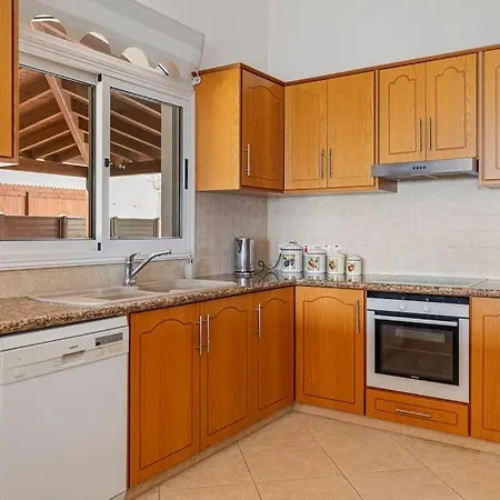Thea, Luxury Cliff Sea View Pissouri
