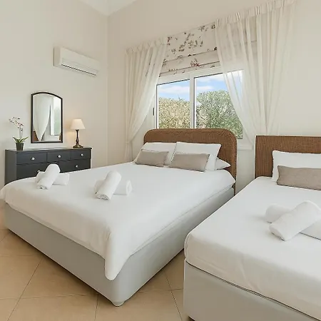 Thea, Luxury Cliff Sea View * Pissouri