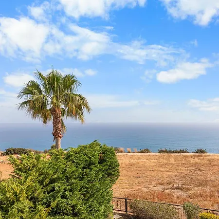 Thea, Luxury Cliff Sea View Villa