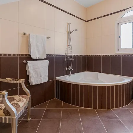 Villa Thea, Luxury Cliff Sea View