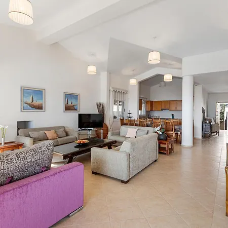Thea, Luxury Cliff Sea View *