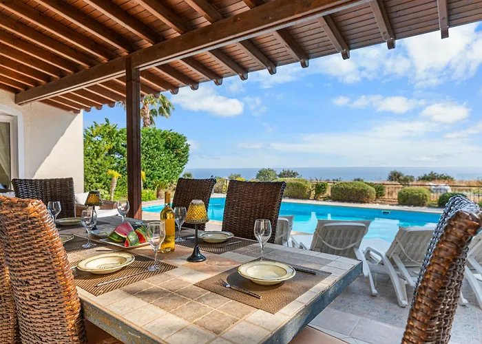 Thea, Luxury Cliff Sea View *