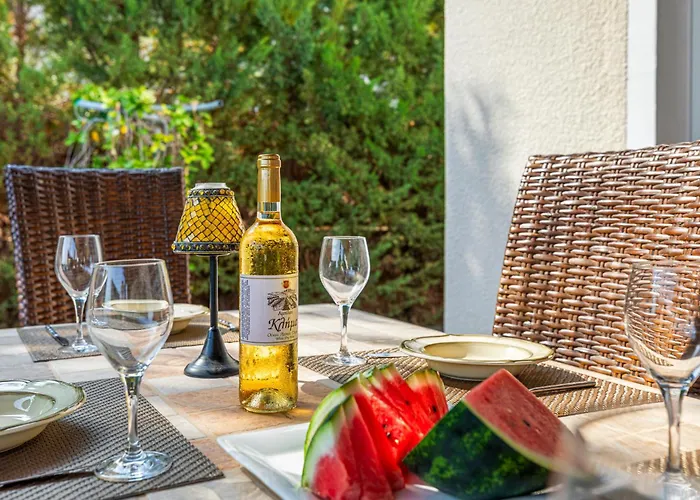 Thea, Luxury Cliff Sea View Vila *